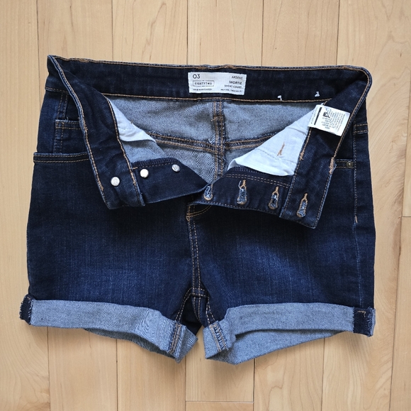 ARDENE Eightytwo Denim Hi-Rise Dark Wash Exposed Button Jean Shorts - Picture 8 of 14